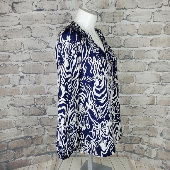 Lilly Pulitzer Coastal 100% Silk Tunic Blouse Royal Blue White Swirl Size Small - Picture 8 of 16